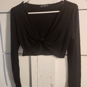 Small size 4 prettlittlething black top